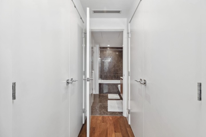 Photo 17 at 405 - 389 W 59th Avenue, South Cambie, Vancouver West