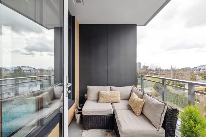 Photo 12 at 405 - 389 W 59th Avenue, South Cambie, Vancouver West