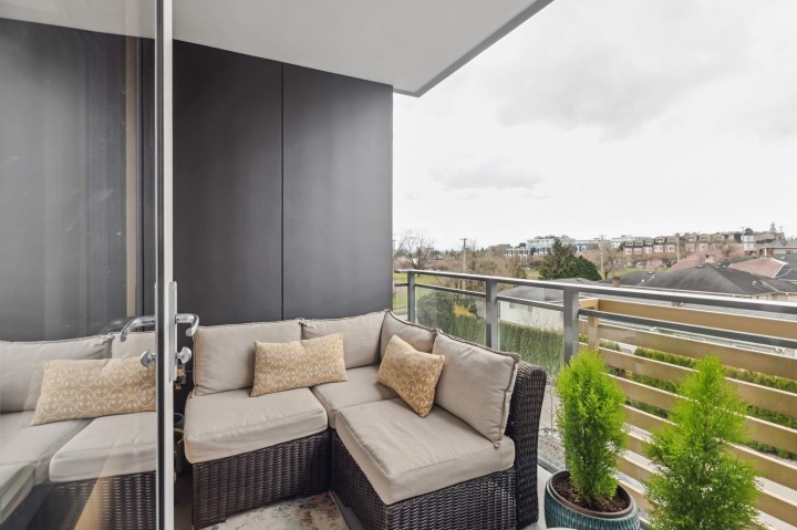 Photo 11 at 405 - 389 W 59th Avenue, South Cambie, Vancouver West