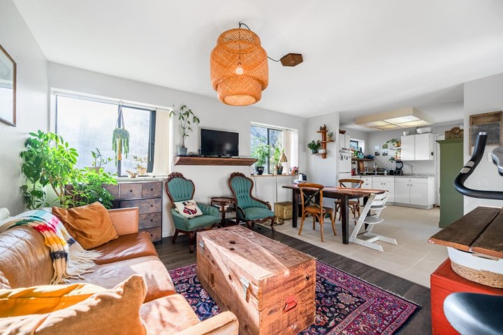 Photo 16 at 3003 Sunnyhurst Road, Lynn Valley, North Vancouver