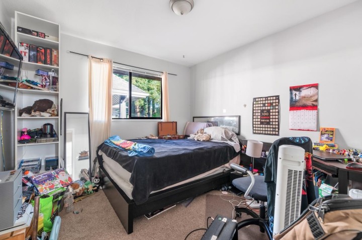 Photo 10 at 3003 Sunnyhurst Road, Lynn Valley, North Vancouver