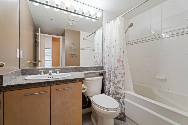 Photo 8 at 8A - 199 Drake Street, Yaletown, Vancouver West