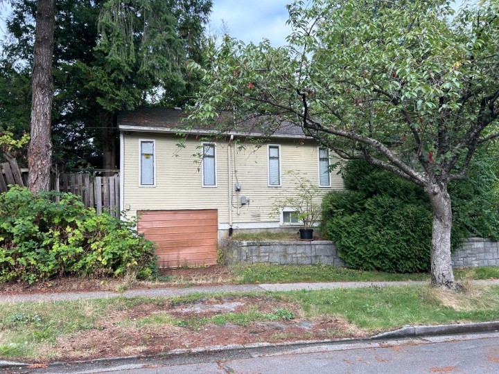 Photo 2 at 1194 E 18th Avenue, Knight, Vancouver East