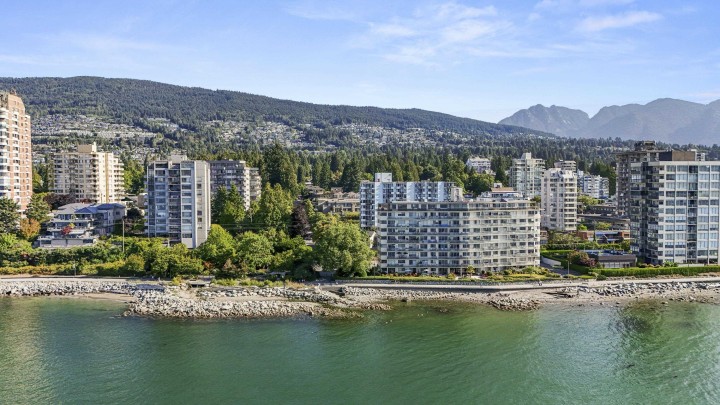 Photo 2 at 605 - 1930 Marine Drive, Ambleside, West Vancouver