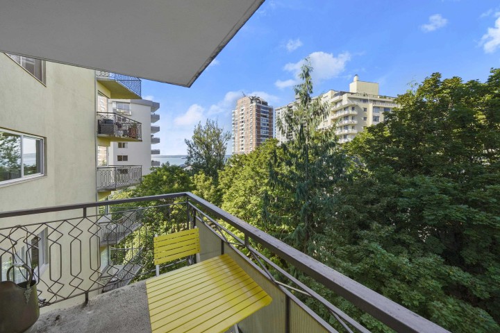 Photo 13 at 605 - 1930 Marine Drive, Ambleside, West Vancouver