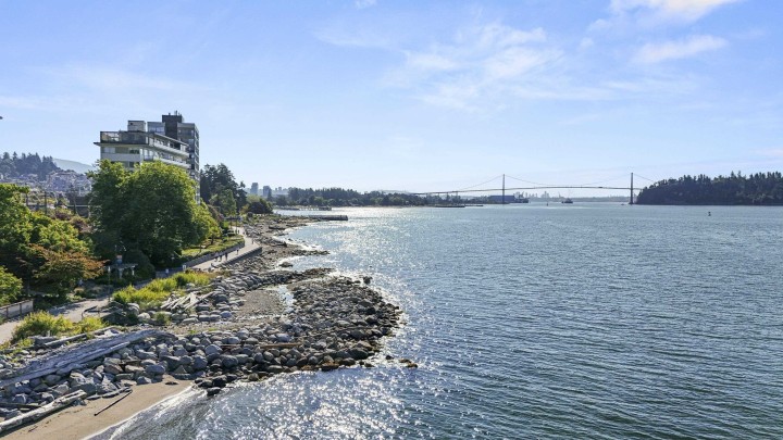 Photo 3 at 605 - 1930 Marine Drive, Ambleside, West Vancouver