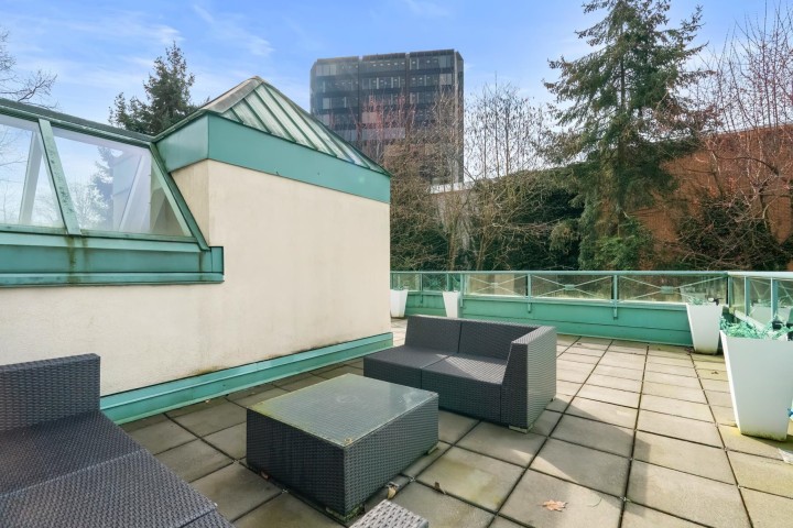 Photo 13 at 348 Taylor Way, Park Royal, West Vancouver