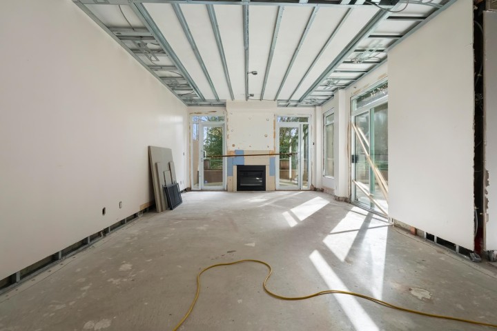 Photo 22 at 348 Taylor Way, Park Royal, West Vancouver