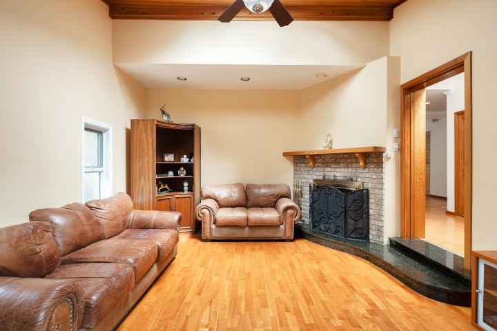 Photo 4 at 2929 W 24th Avenue, Arbutus, Vancouver West