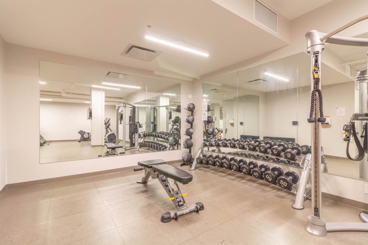 Photo 17 at 302 - 2435 Kingsway, Collingwood VE, Vancouver East