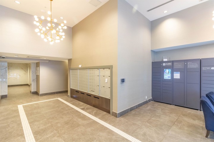 Photo 20 at 302 - 2435 Kingsway, Collingwood VE, Vancouver East