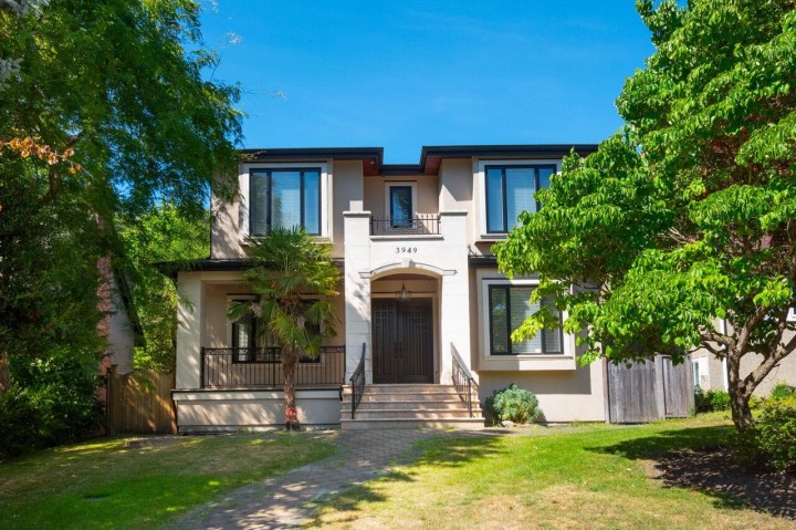 Photo 2 at 3949 W 33rd Avenue, Dunbar, Vancouver West