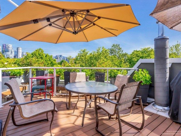 Photo 23 at 2217 Oak Street, Fairview VW, Vancouver West