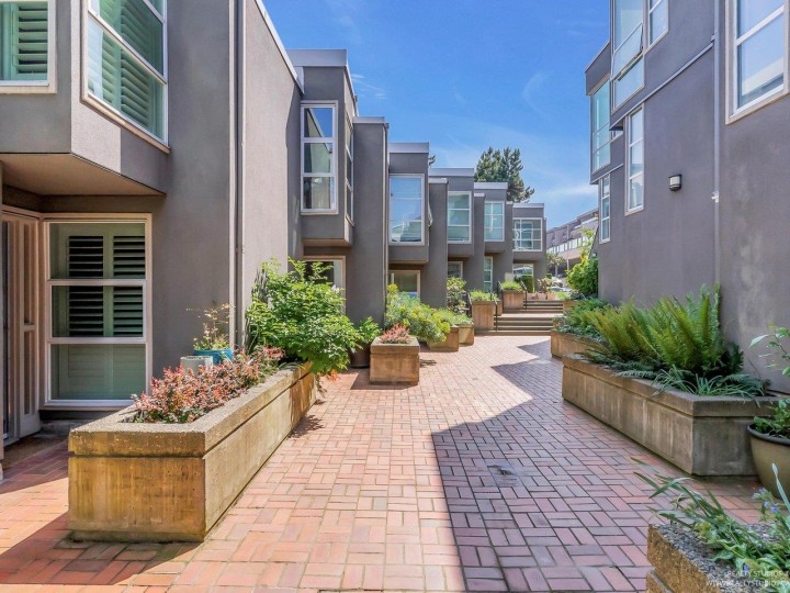 Photo 26 at 2217 Oak Street, Fairview VW, Vancouver West