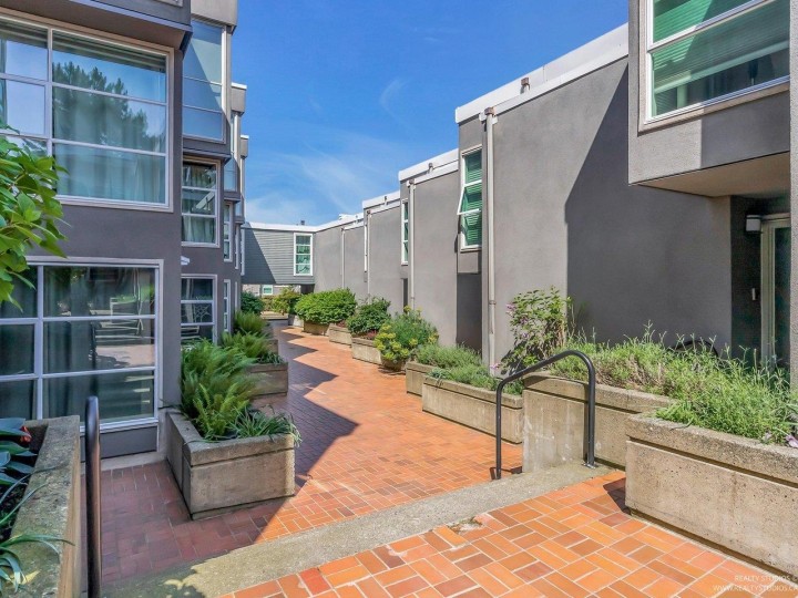 Photo 28 at 2217 Oak Street, Fairview VW, Vancouver West