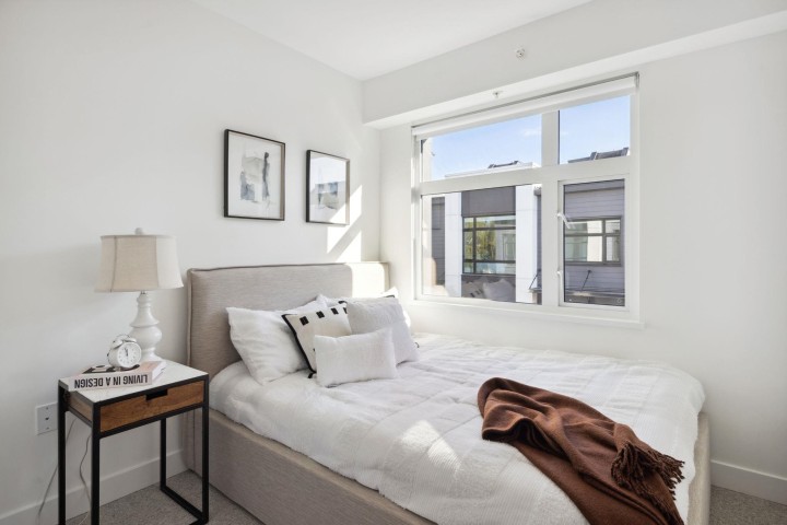 Photo 7 at 242 - 1014 W 47th Avenue, South Granville, Vancouver West