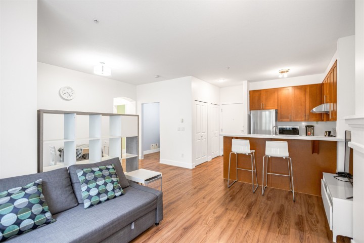 Photo 3 at 1305 - 4655 Valley Drive, Quilchena, Vancouver West