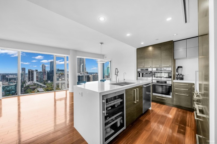 Photo 7 at 2405 - 667 Howe Street, Downtown VW, Vancouver West