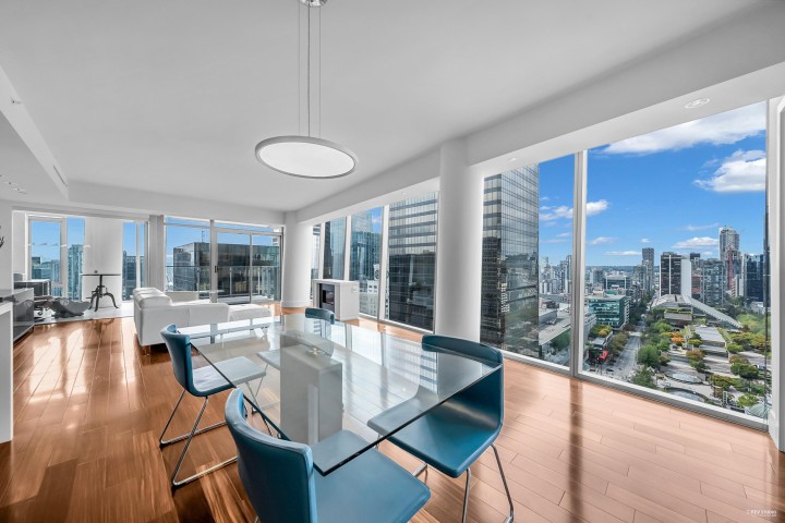 Photo 10 at 2405 - 667 Howe Street, Downtown VW, Vancouver West