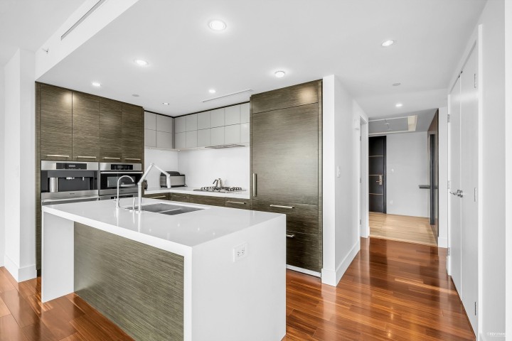 Photo 8 at 2405 - 667 Howe Street, Downtown VW, Vancouver West