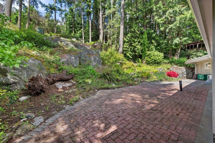 Photo 26 at 4780 Estevan Place, Caulfeild, West Vancouver