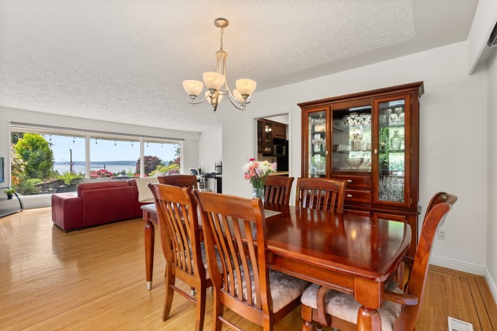 Photo 5 at 4780 Estevan Place, Caulfeild, West Vancouver
