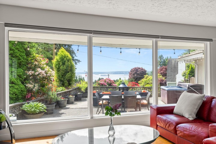 Photo 4 at 4780 Estevan Place, Caulfeild, West Vancouver