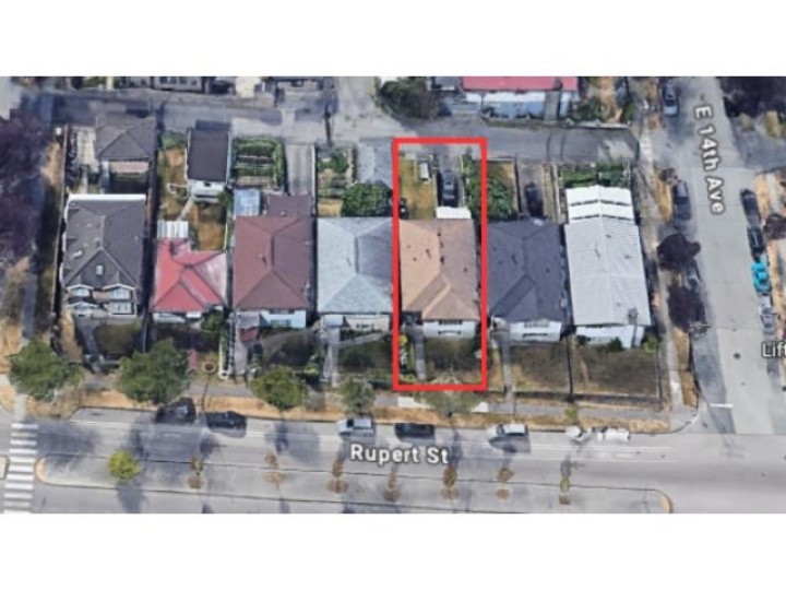 Photo 1 at 3041 Rupert Street, Renfrew Heights, Vancouver East