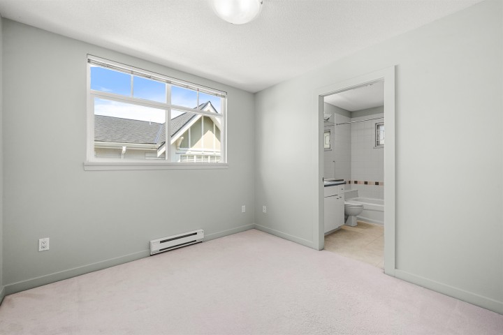 Photo 17 at 3265 Clermont Mews, Champlain Heights, Vancouver East