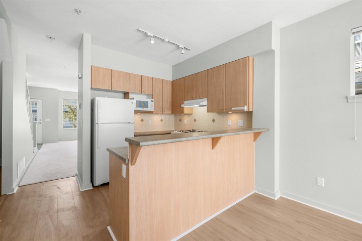 Photo 19 at 3265 Clermont Mews, Champlain Heights, Vancouver East