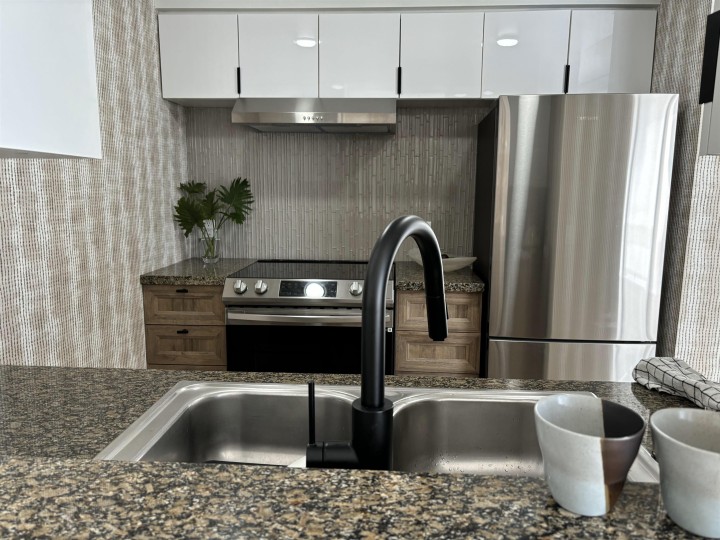 Photo 15 at 302 - 1228 Marinaside Crescent, Yaletown, Vancouver West