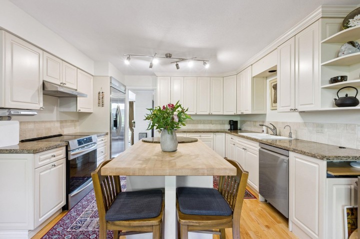 Photo 22 at 24 - 2214 Folkestone Way, Panorama Village, West Vancouver