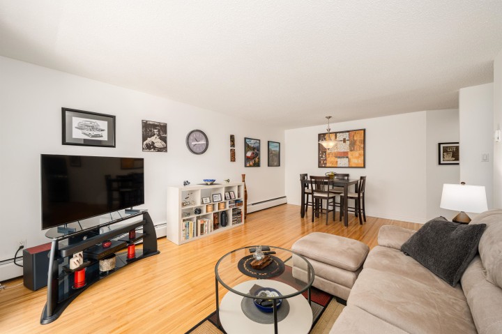 Photo 5 at 113 - 135 W 21st Street, Central Lonsdale, North Vancouver