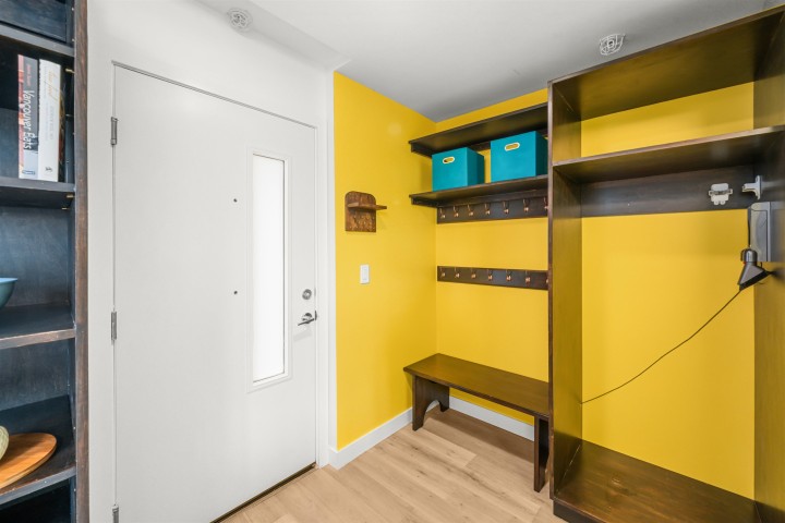 Photo 9 at TH5 - 2137 Chesterfield Avenue, Central Lonsdale, North Vancouver