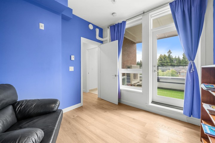 Photo 18 at TH5 - 2137 Chesterfield Avenue, Central Lonsdale, North Vancouver