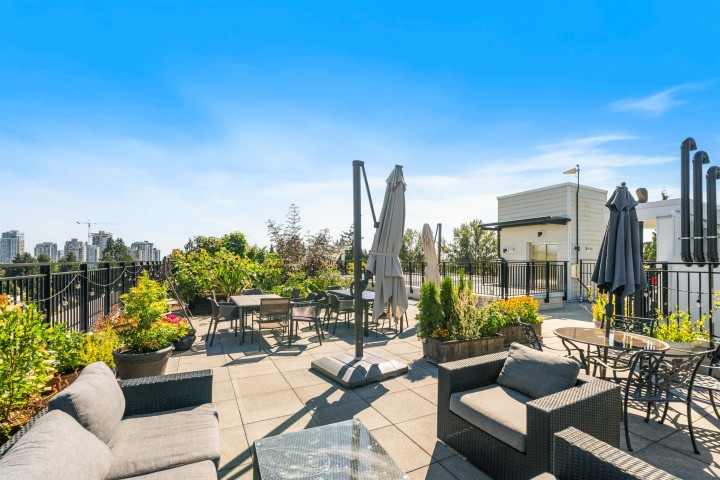 Photo 29 at TH5 - 2137 Chesterfield Avenue, Central Lonsdale, North Vancouver