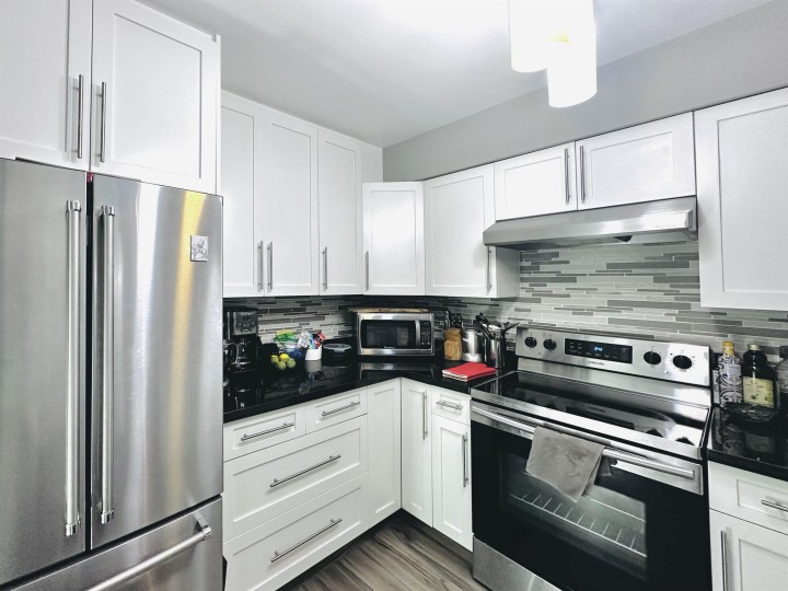 Photo 6 at 203 - 650 Moberly Road, False Creek, Vancouver West