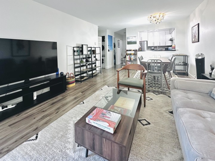 Photo 4 at 203 - 650 Moberly Road, False Creek, Vancouver West