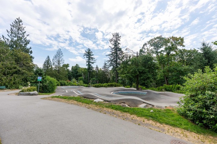 Photo 27 at 208 - 707 E 3rd Street, Queensbury, North Vancouver