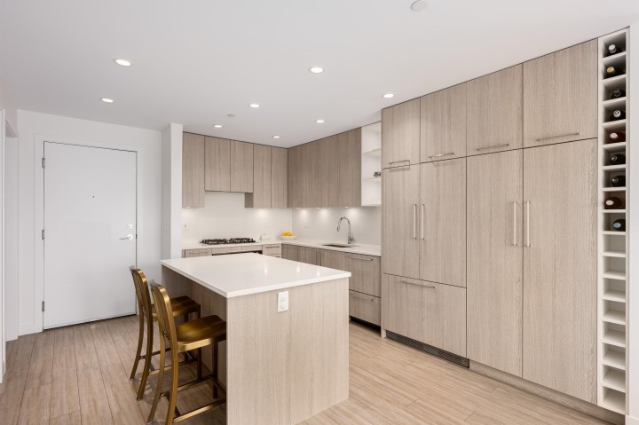 Photo 7 at 208 - 707 E 3rd Street, Queensbury, North Vancouver