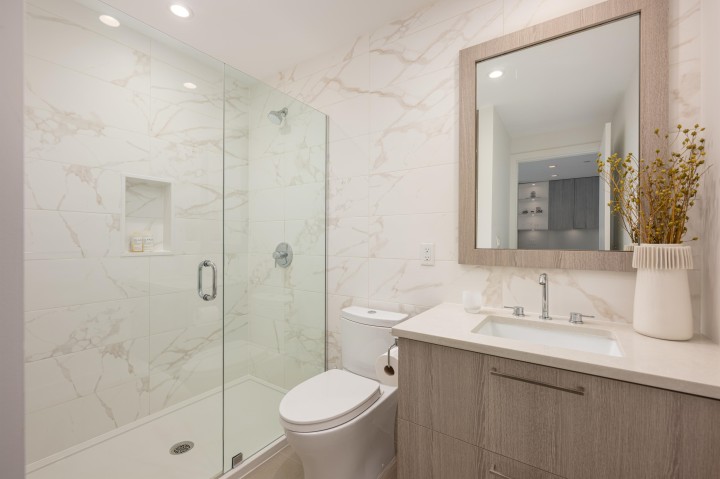 Photo 18 at 208 - 707 E 3rd Street, Queensbury, North Vancouver