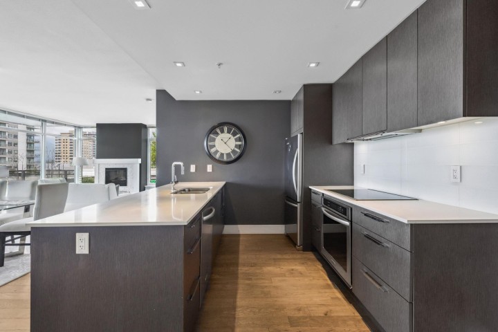 Photo 15 at 505 - 111 E 13th Street, Central Lonsdale, North Vancouver