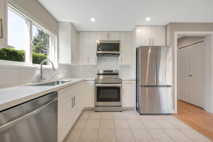 Photo 7 at 235 W 19th Street, Central Lonsdale, North Vancouver