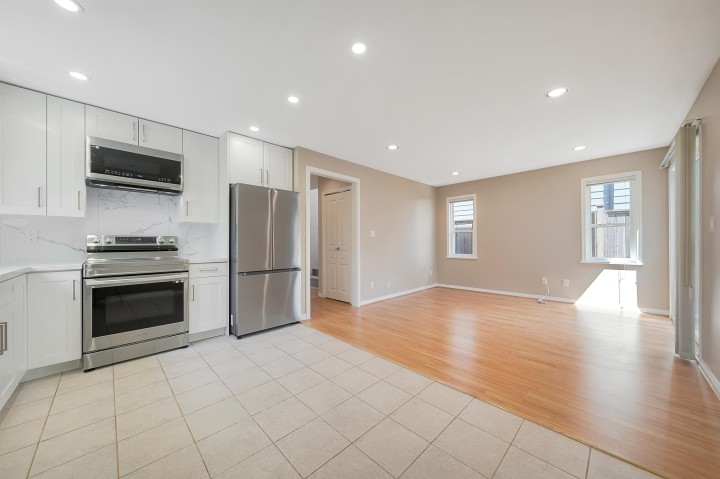 Photo 10 at 235 W 19th Street, Central Lonsdale, North Vancouver