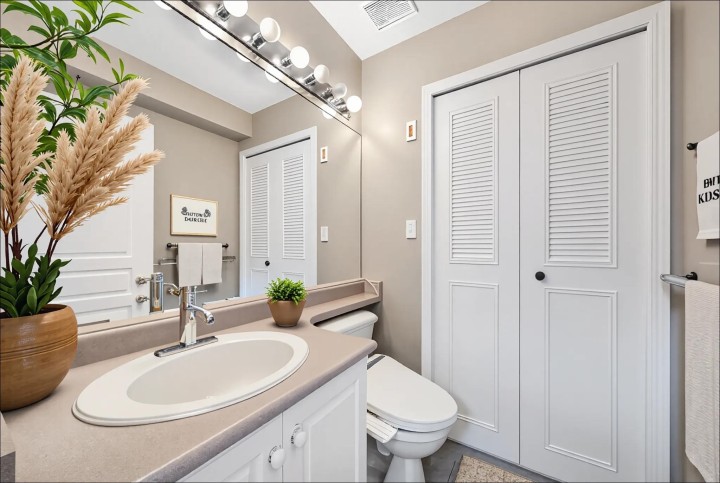 Photo 14 at 235 W 19th Street, Central Lonsdale, North Vancouver