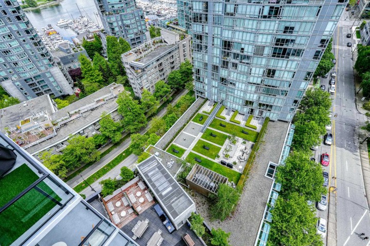 Photo 24 at 1703 - 620 Cardero Street, Coal Harbour, Vancouver West