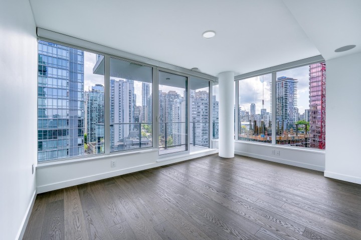 Photo 11 at 1703 - 620 Cardero Street, Coal Harbour, Vancouver West