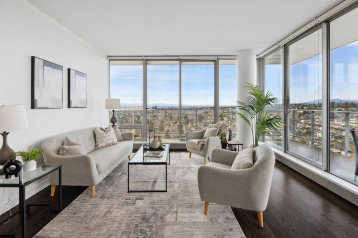 Photo 4 at PH3302 - 8131 Nunavut Lane, Marpole, Vancouver West