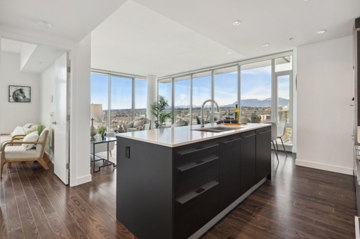 Photo 8 at PH3302 - 8131 Nunavut Lane, Marpole, Vancouver West