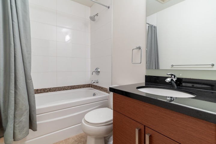 Photo 6 at 102 - 930 W 16th Avenue, Fairview VW, Vancouver West